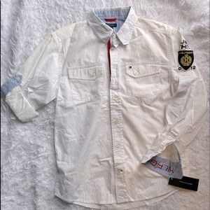 🎉HP🎉Tommy Hilfiger shirt